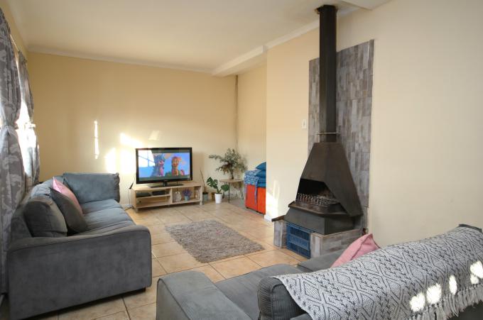 4 Bedroom House for Sale For Sale in Gustrow - MR706845