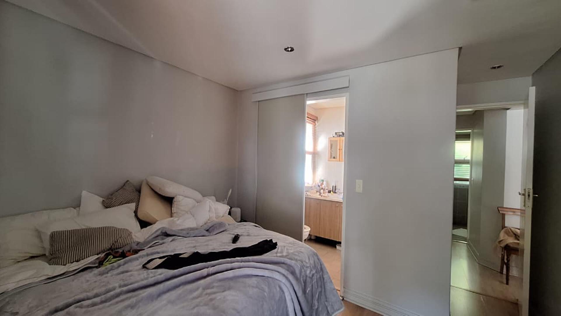 Main Bedroom - 19 square meters of property in Elton Hill