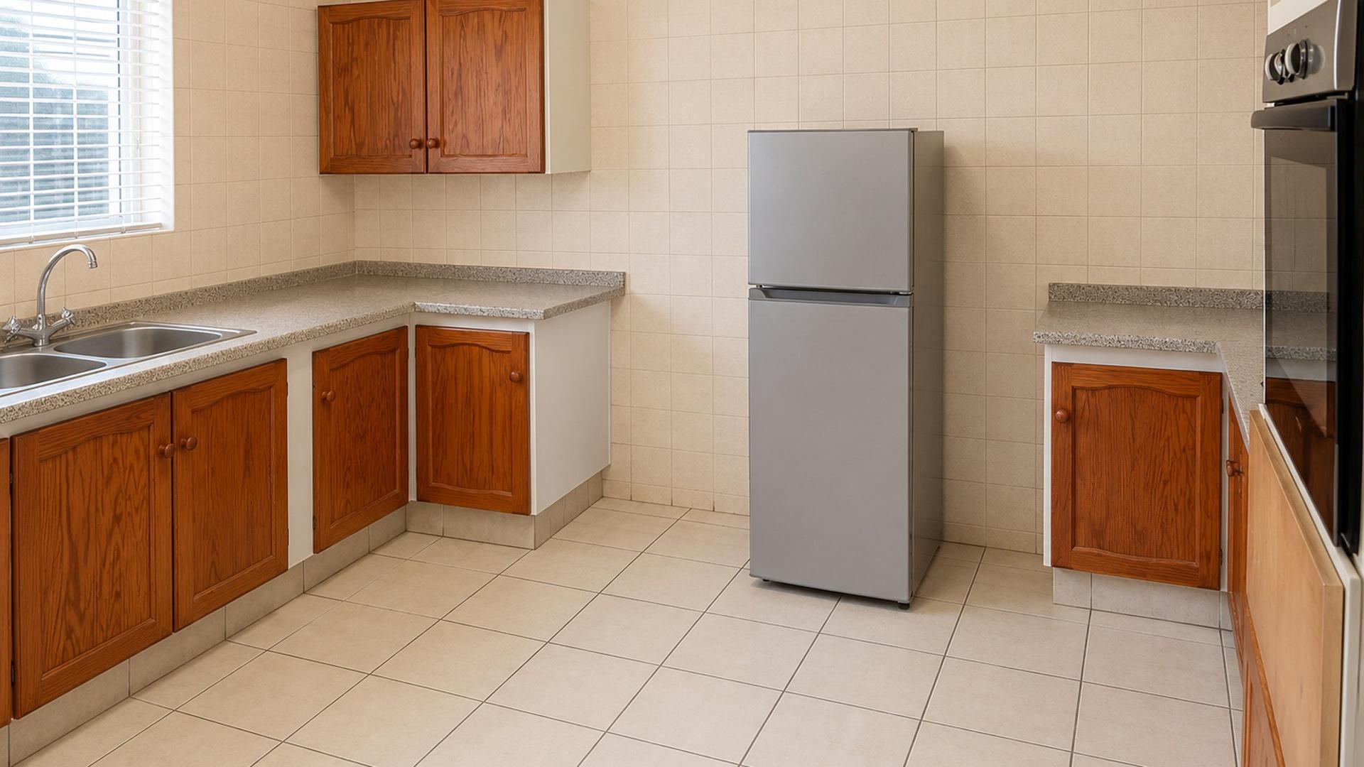 Kitchen of property in Humewood 