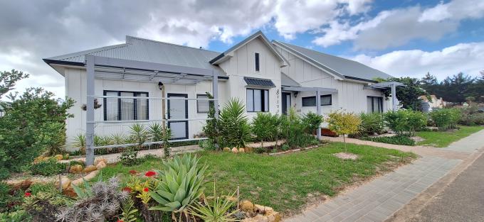 3 Bedroom House for Sale For Sale in Albertinia - MR706859
