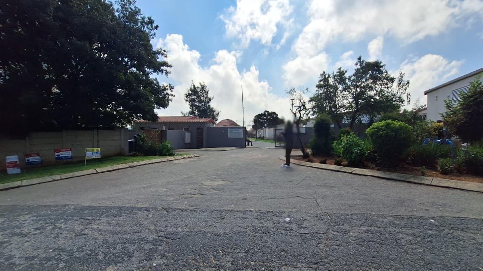 Front View of property in Ridgeway