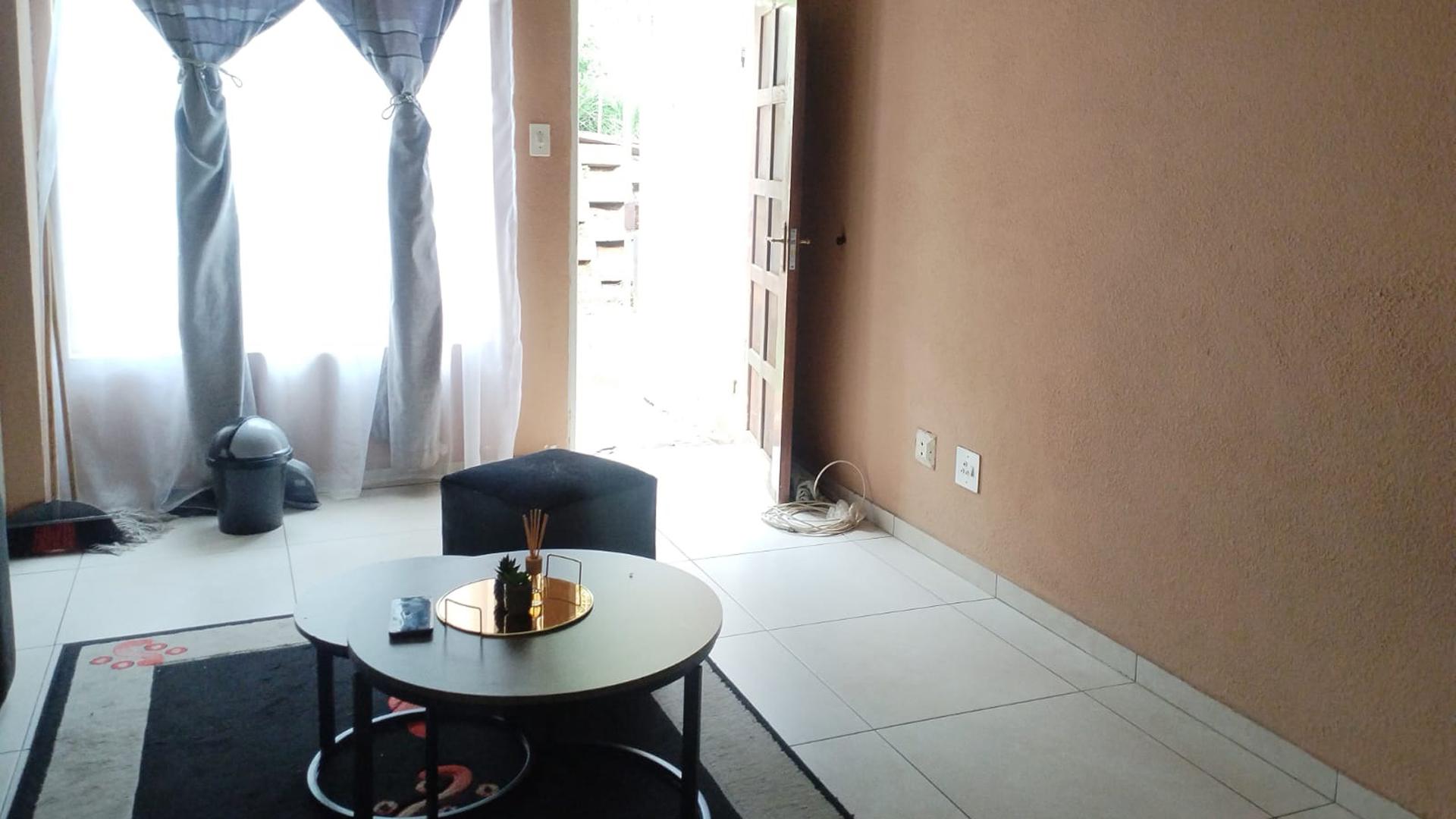 Lounges of property in Ridgeway