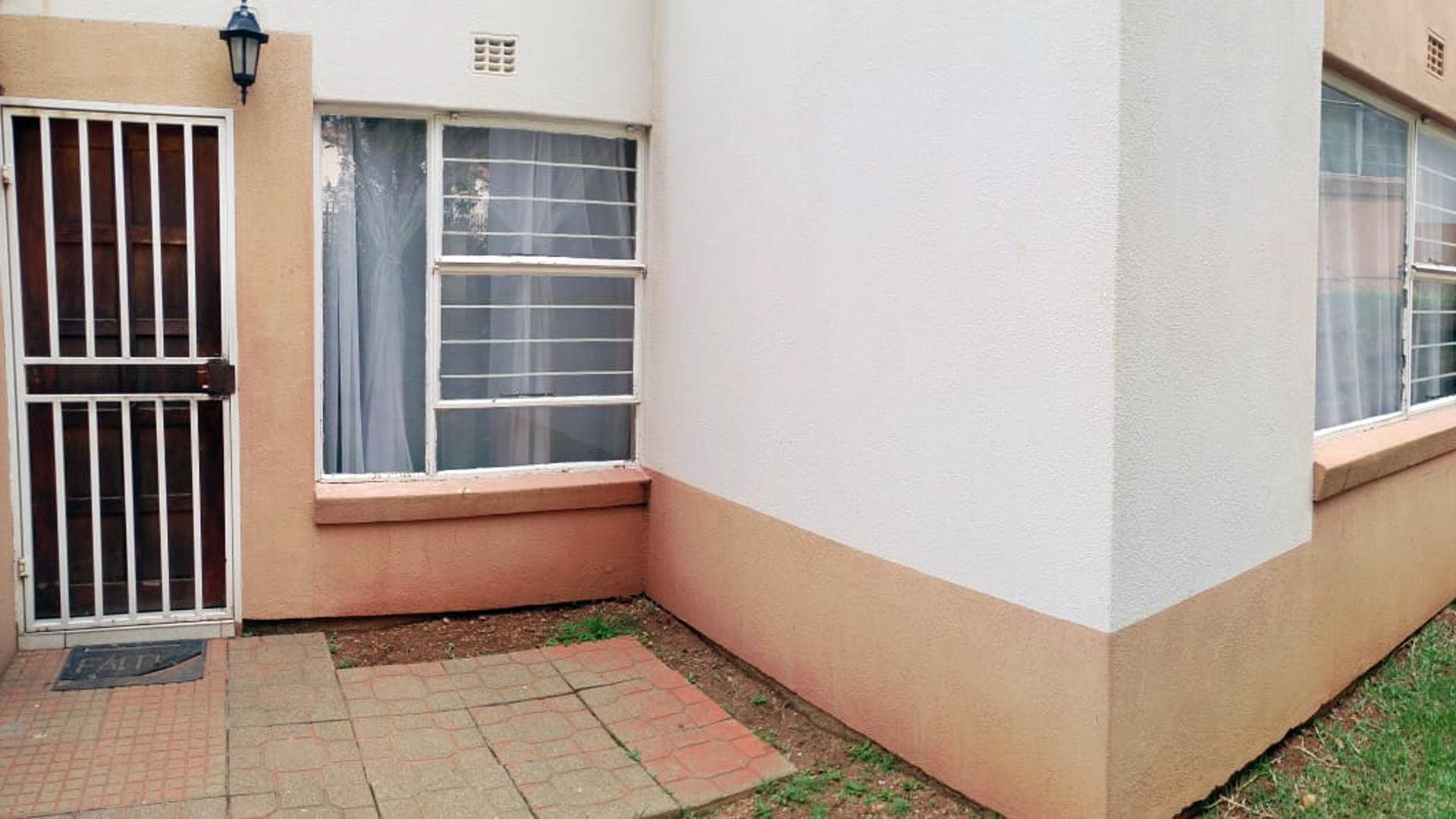Front View of property in Ridgeway