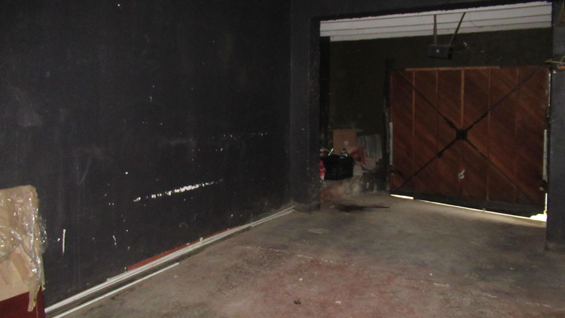 Front View of property in Greymont