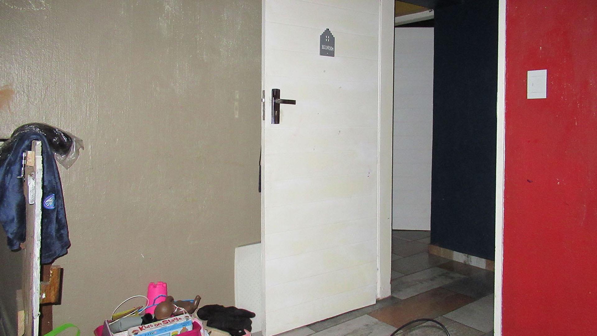 Bed Room 2 - 15 square meters of property in Greymont