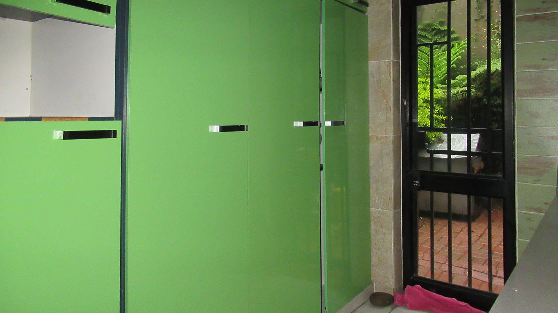 Kitchen - 14 square meters of property in Greymont