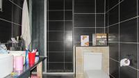 Main Bathroom - 8 square meters of property in Greymont