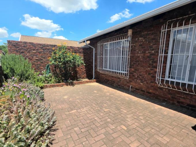 3 Bedroom Simplex for Sale For Sale in Cashan - MR706893