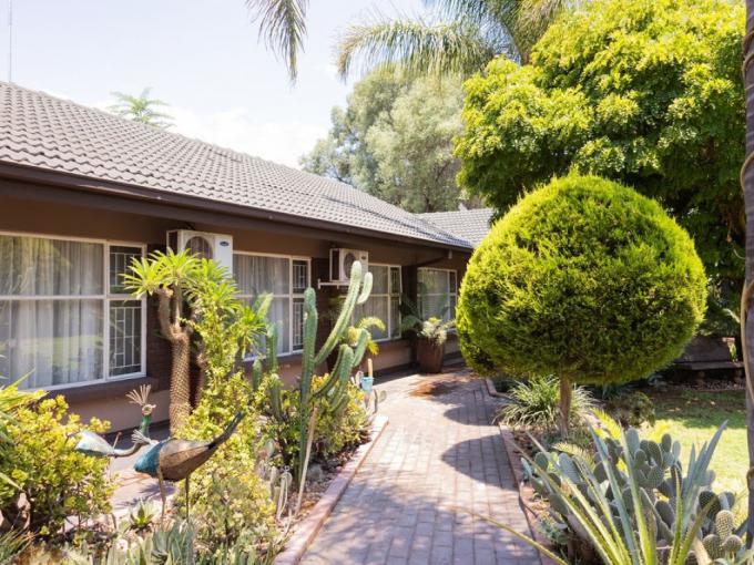 4 Bedroom House for Sale For Sale in Kathu - MR706898