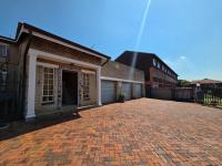 4 Bedroom 3 Bathroom Simplex for Sale for sale in Randhart