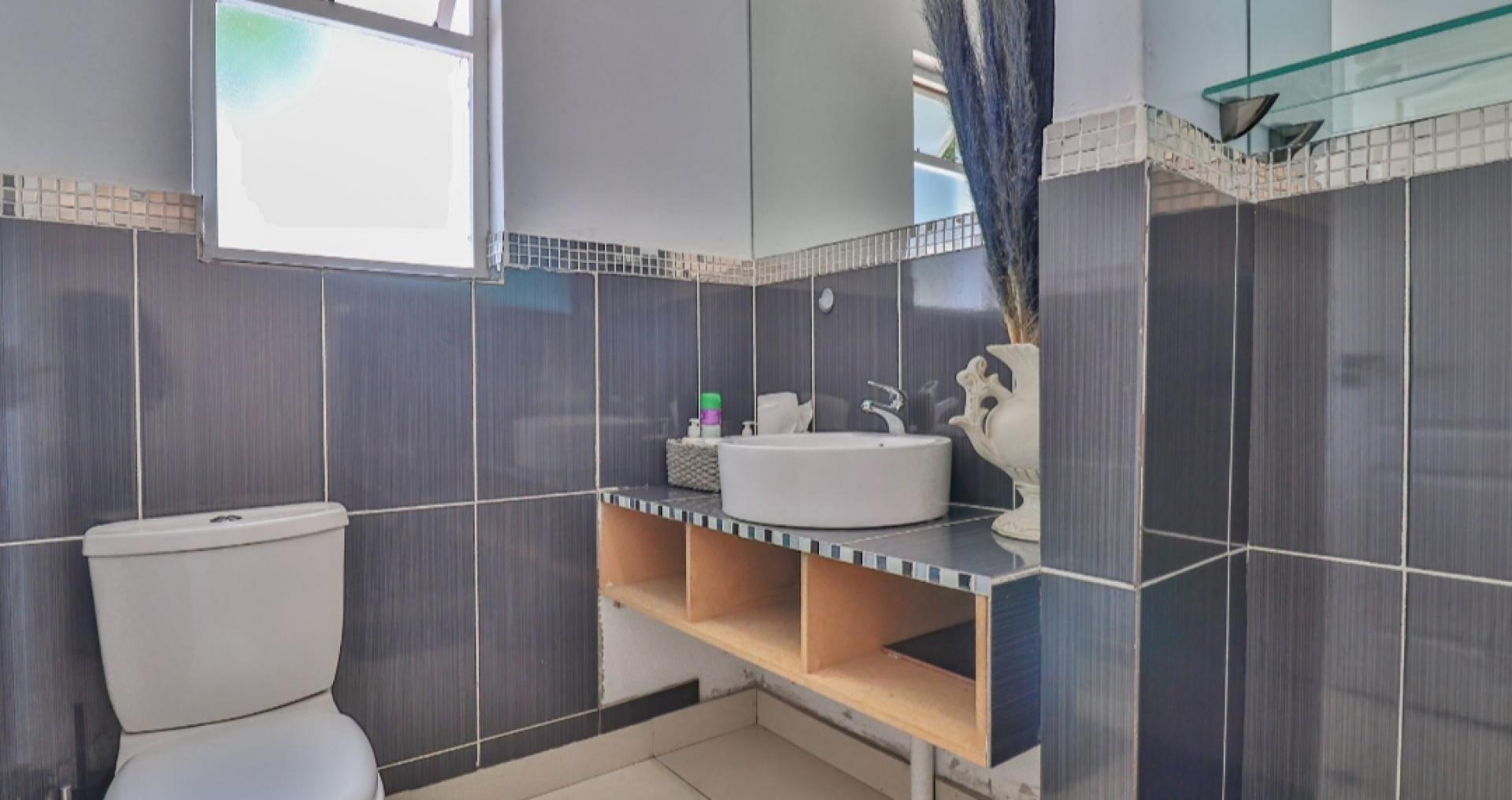  of property in Vorna Valley