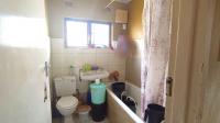 Bathroom 1 - 4 square meters of property in Kwandengezi