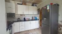 Kitchen - 11 square meters of property in Kwandengezi