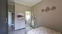Bed Room 1 - 16 square meters of property in Bergbron