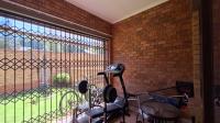 Patio - 10 square meters of property in Bergbron