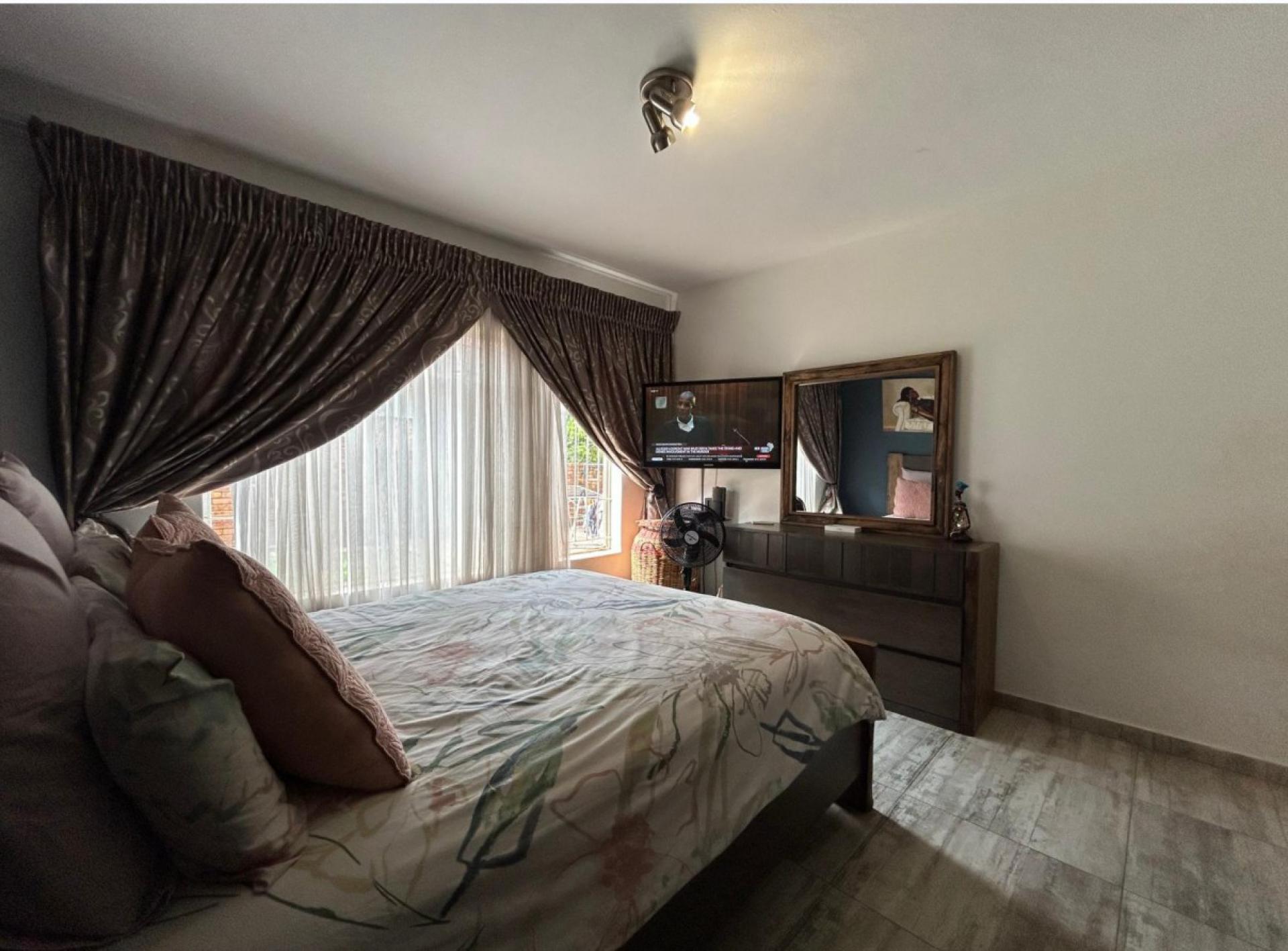  of property in Zwartkop