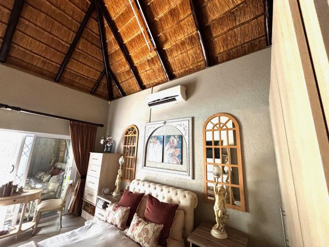 4 Bedroom House for Sale For Sale in Wilkoppies - MR706969