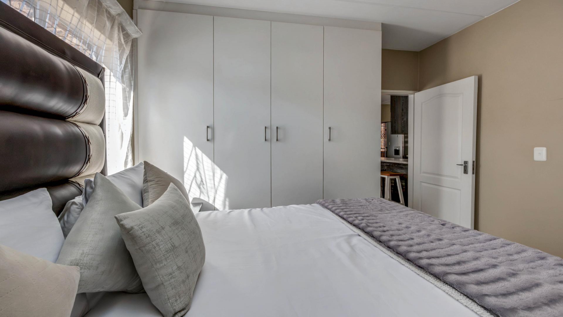 Bed Room 1 of property in Alsef A.H.