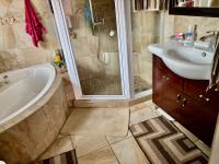 Bathroom 1 of property in Flamwood