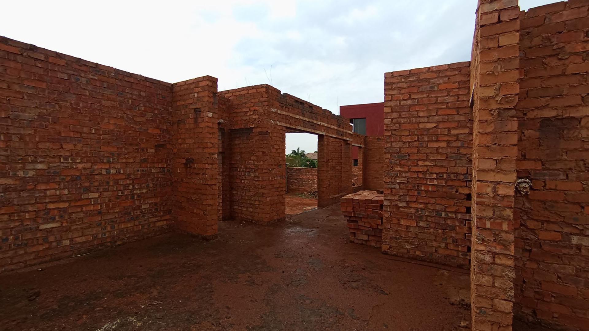 Spaces - 220 square meters of property in Amandasig