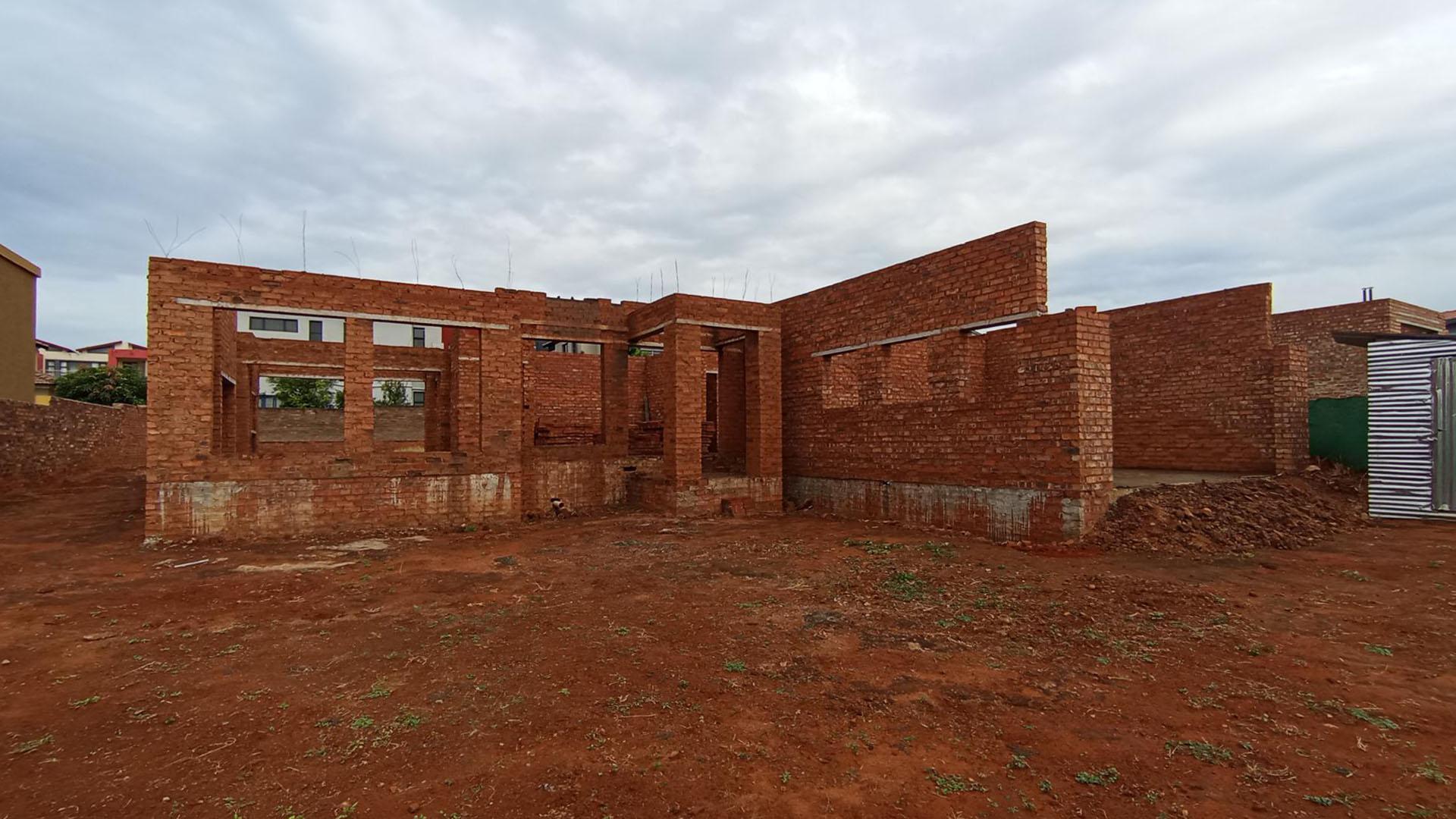 Front View of property in Amandasig