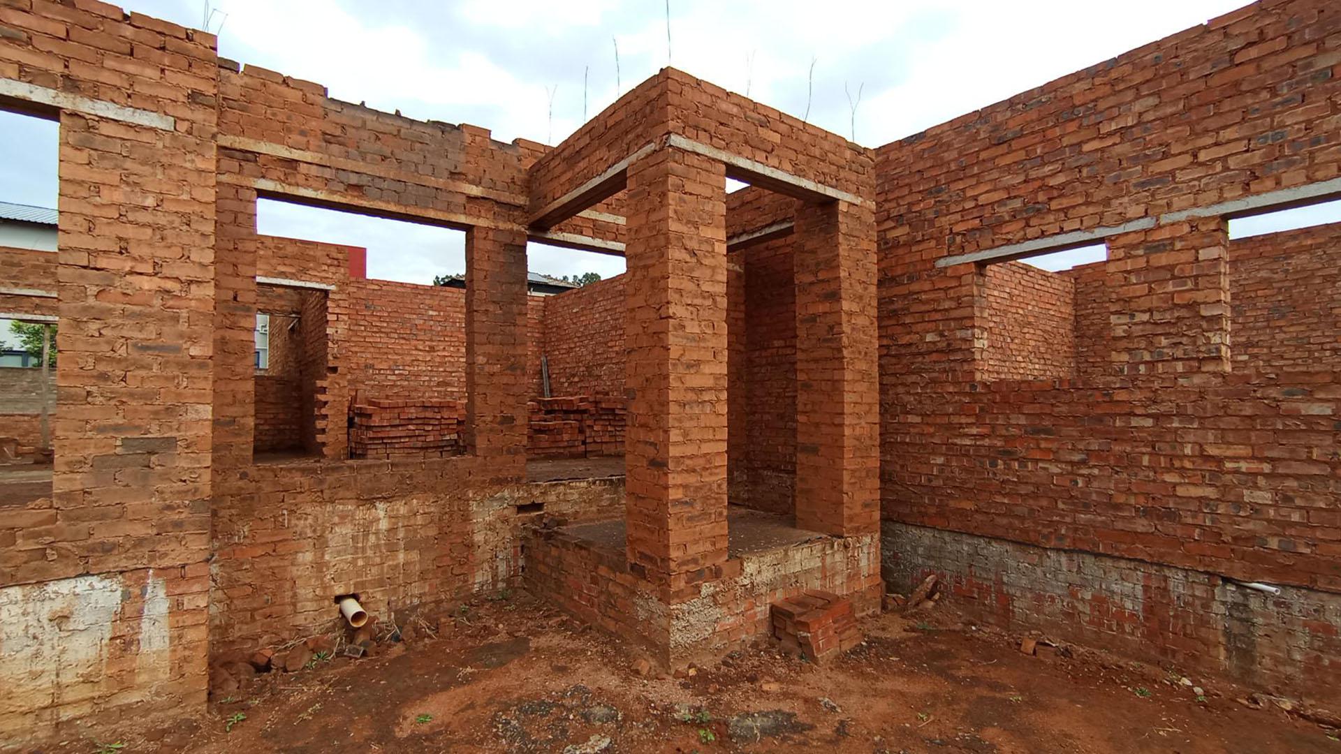 Front View of property in Amandasig