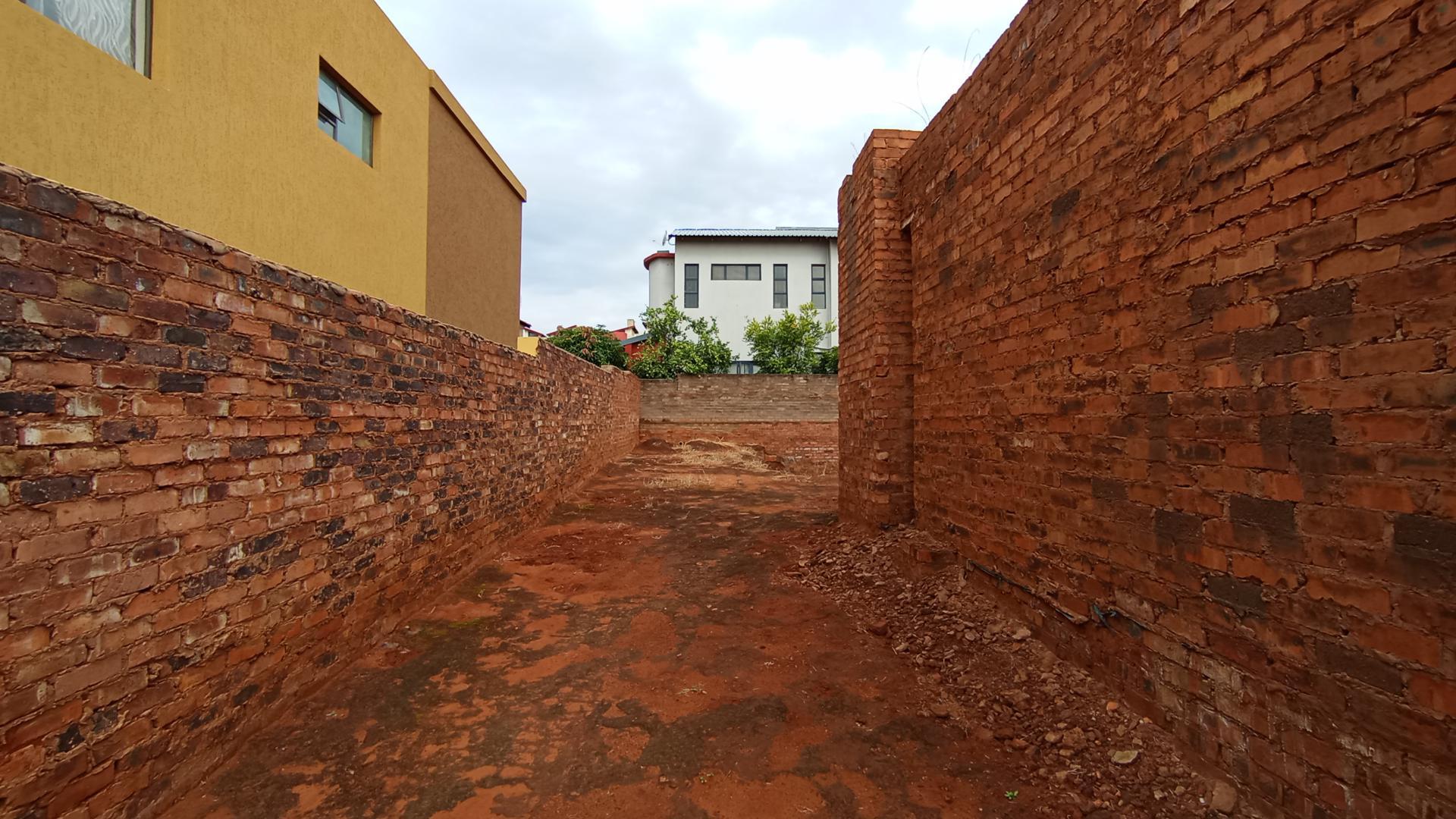 Backyard of property in Amandasig