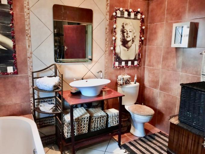 3 Bedroom House for Sale For Sale in Songloed - MR706976