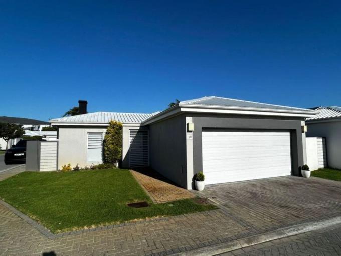 3 Bedroom House for Sale For Sale in Burgundy Estate - MR706987