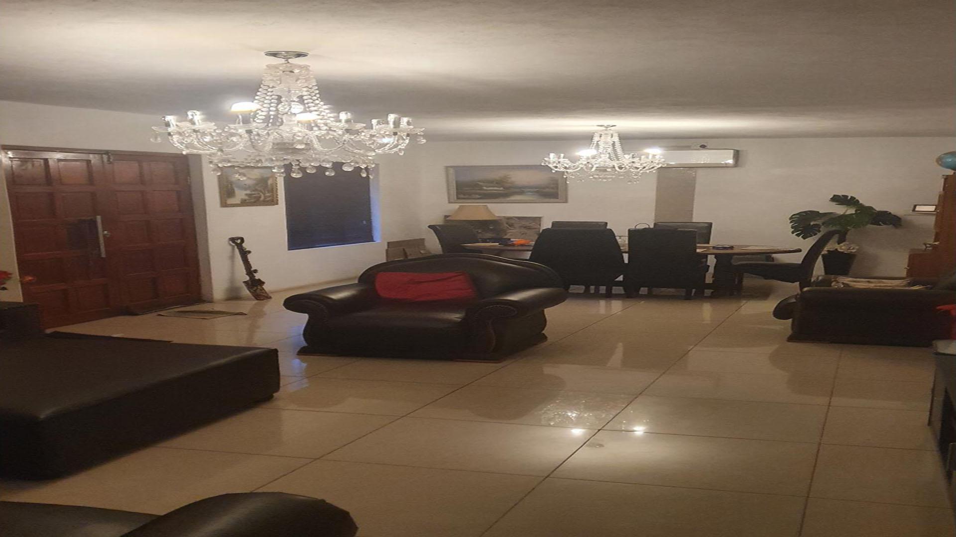 Lounges of property in Sonheuwel