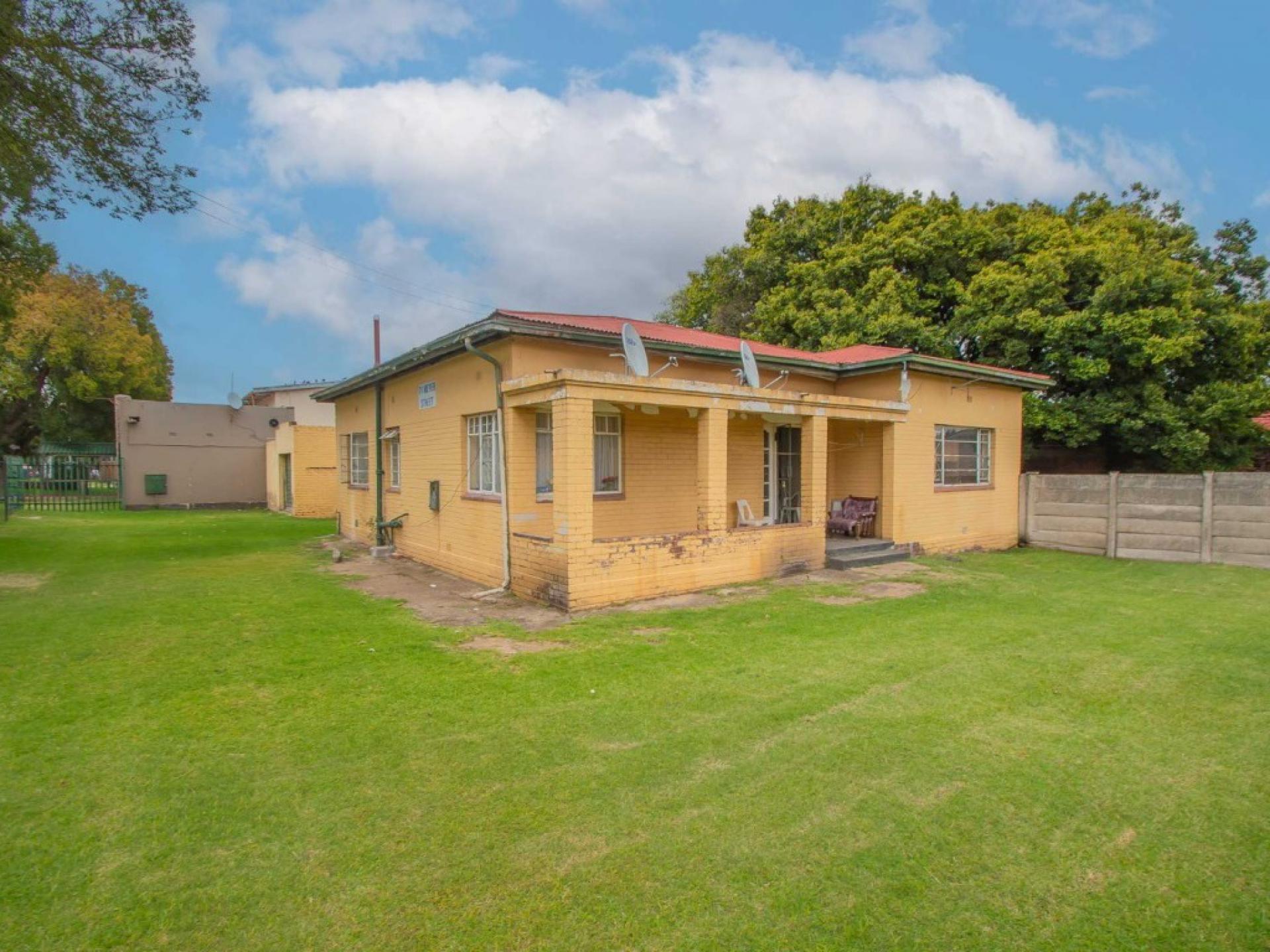  of property in Roodepoort