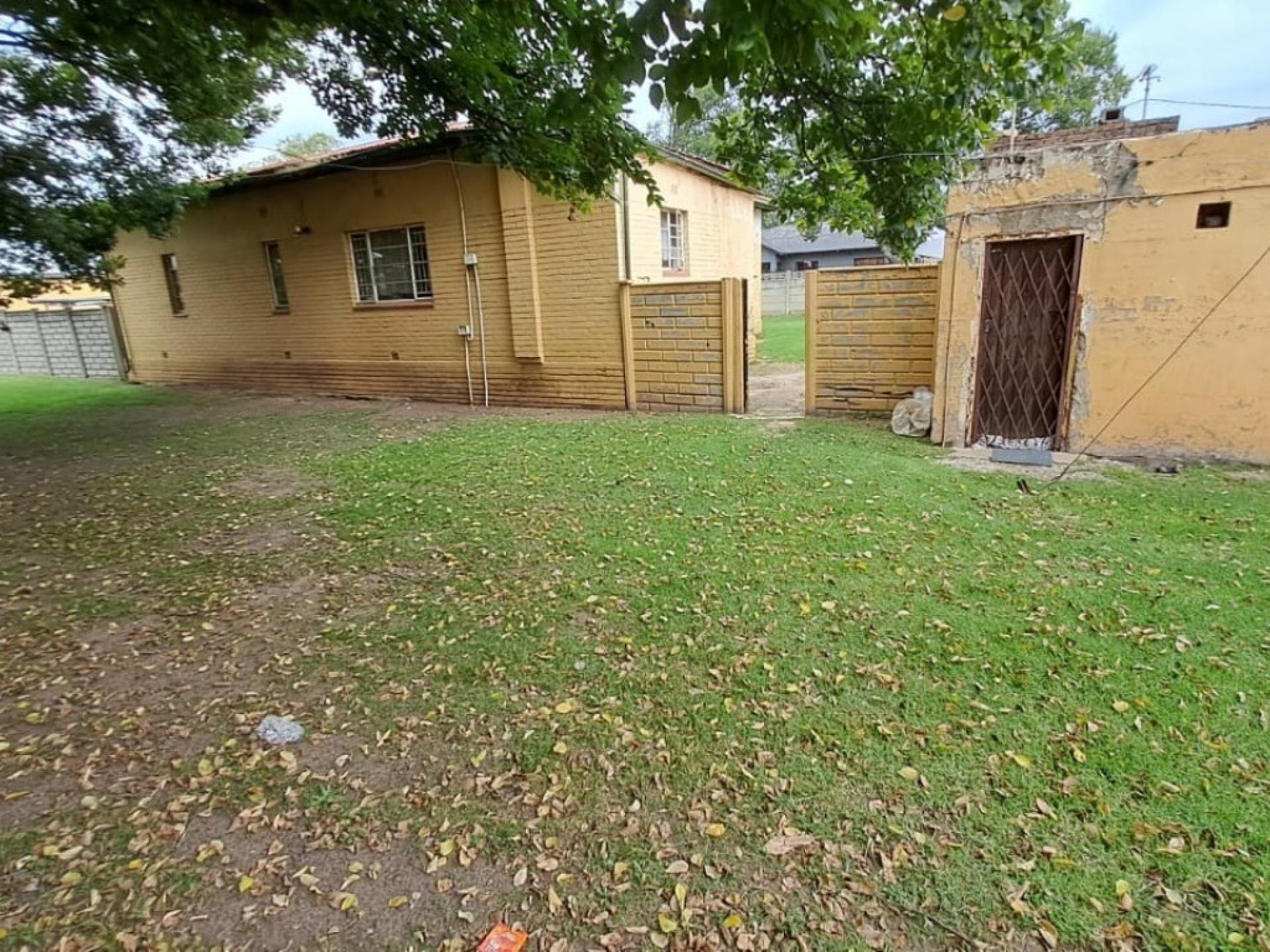  of property in Roodepoort