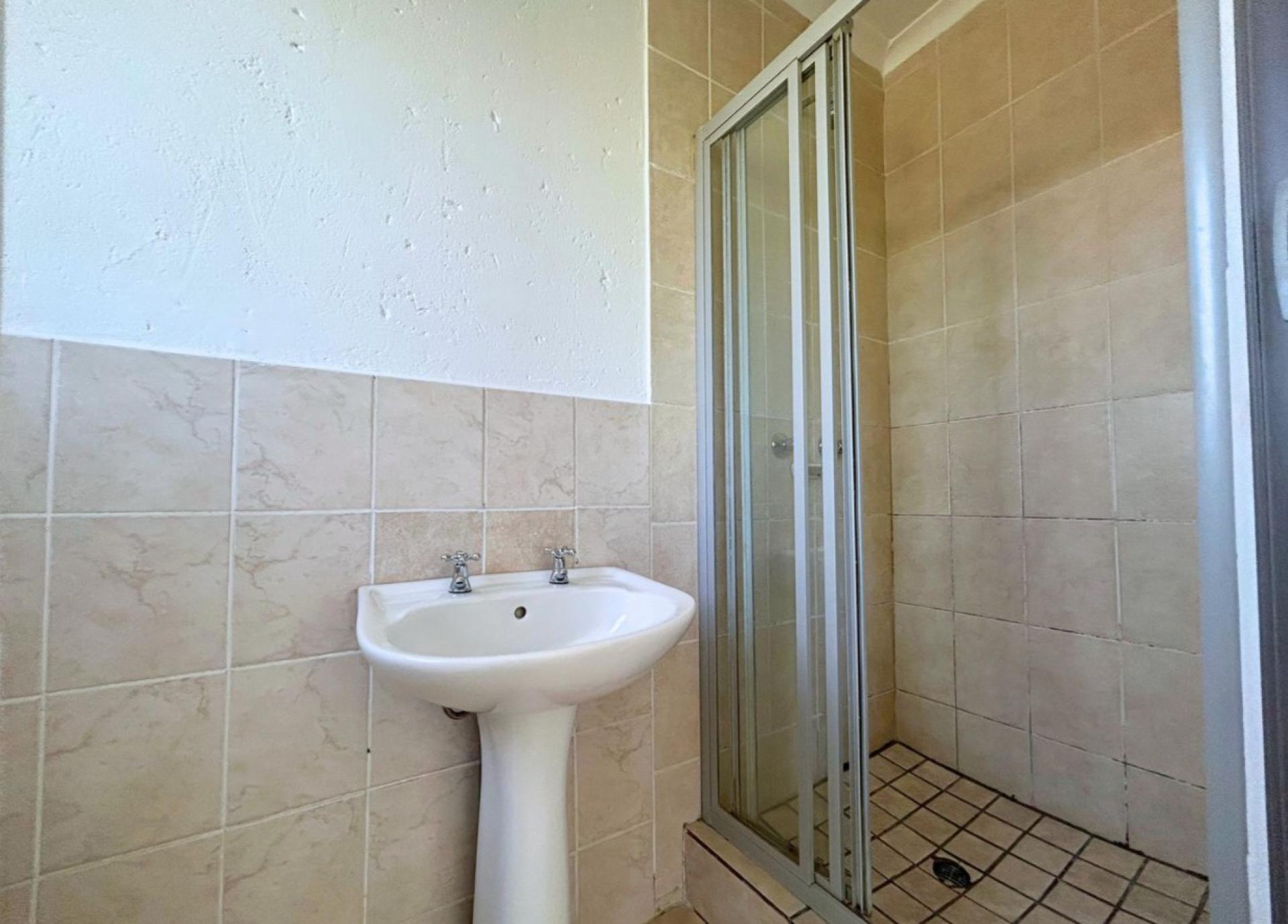  of property in Amberfield