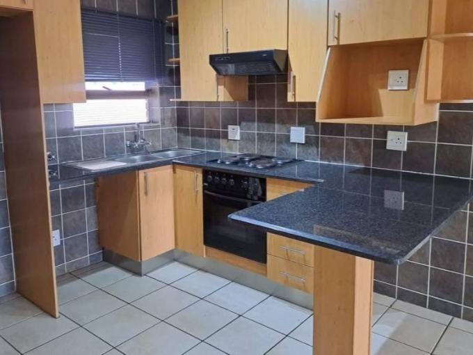 2 Bedroom Apartment for Sale For Sale in New Redruth - MR707059