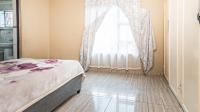 Main Bedroom of property in Bosmont