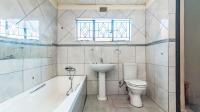 Main Bathroom of property in Bosmont