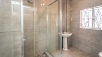 Bathroom 1 of property in Bosmont