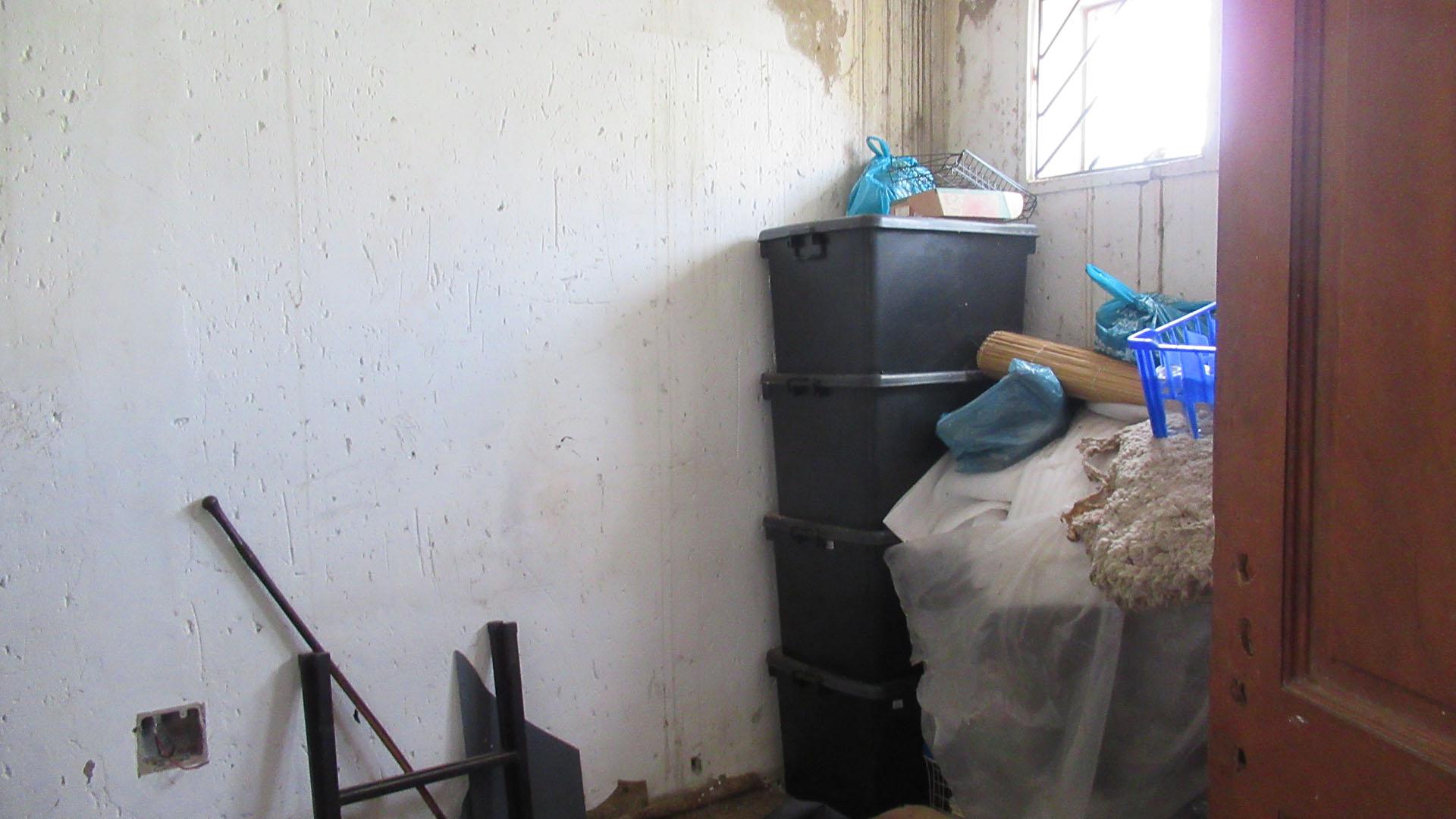 Store Room - 10 square meters of property in Mondeor