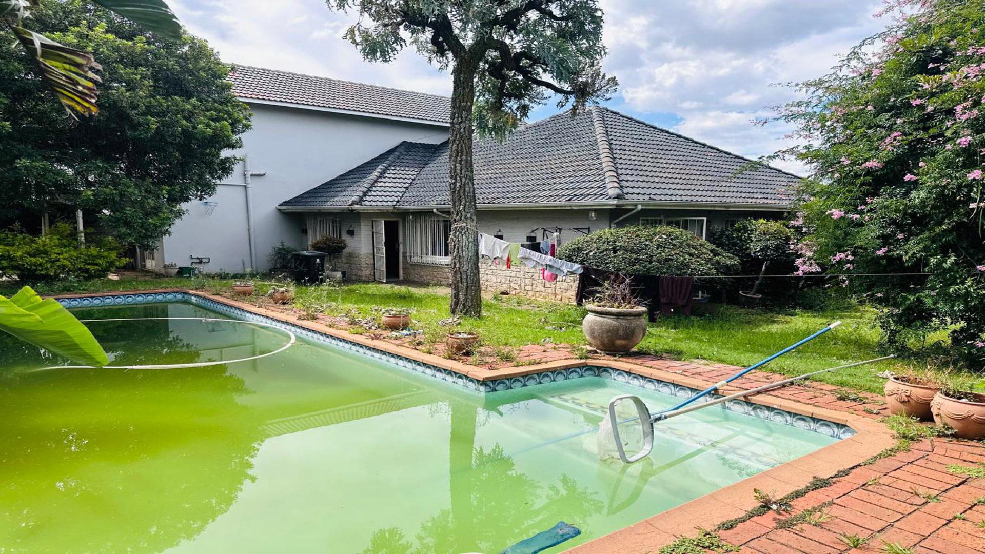 Swimming Pool of property in Edenvale