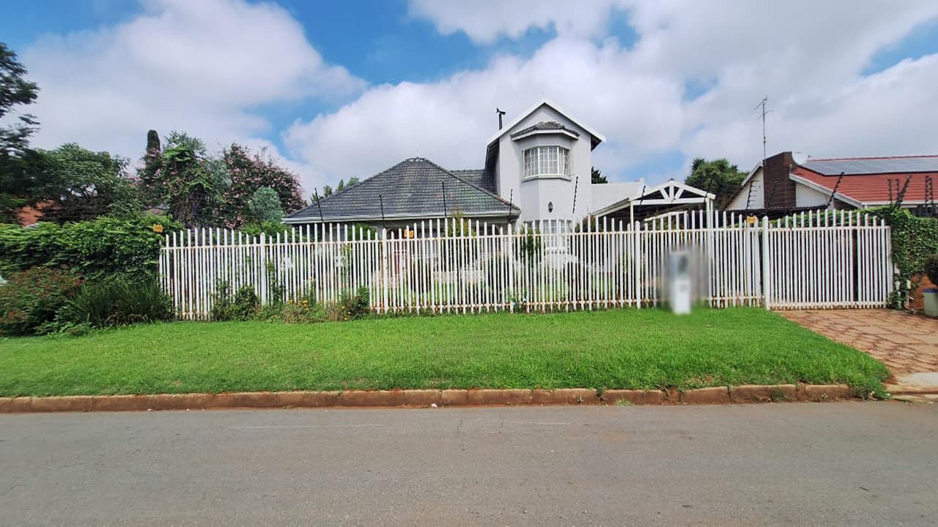 Front View of property in Edenvale