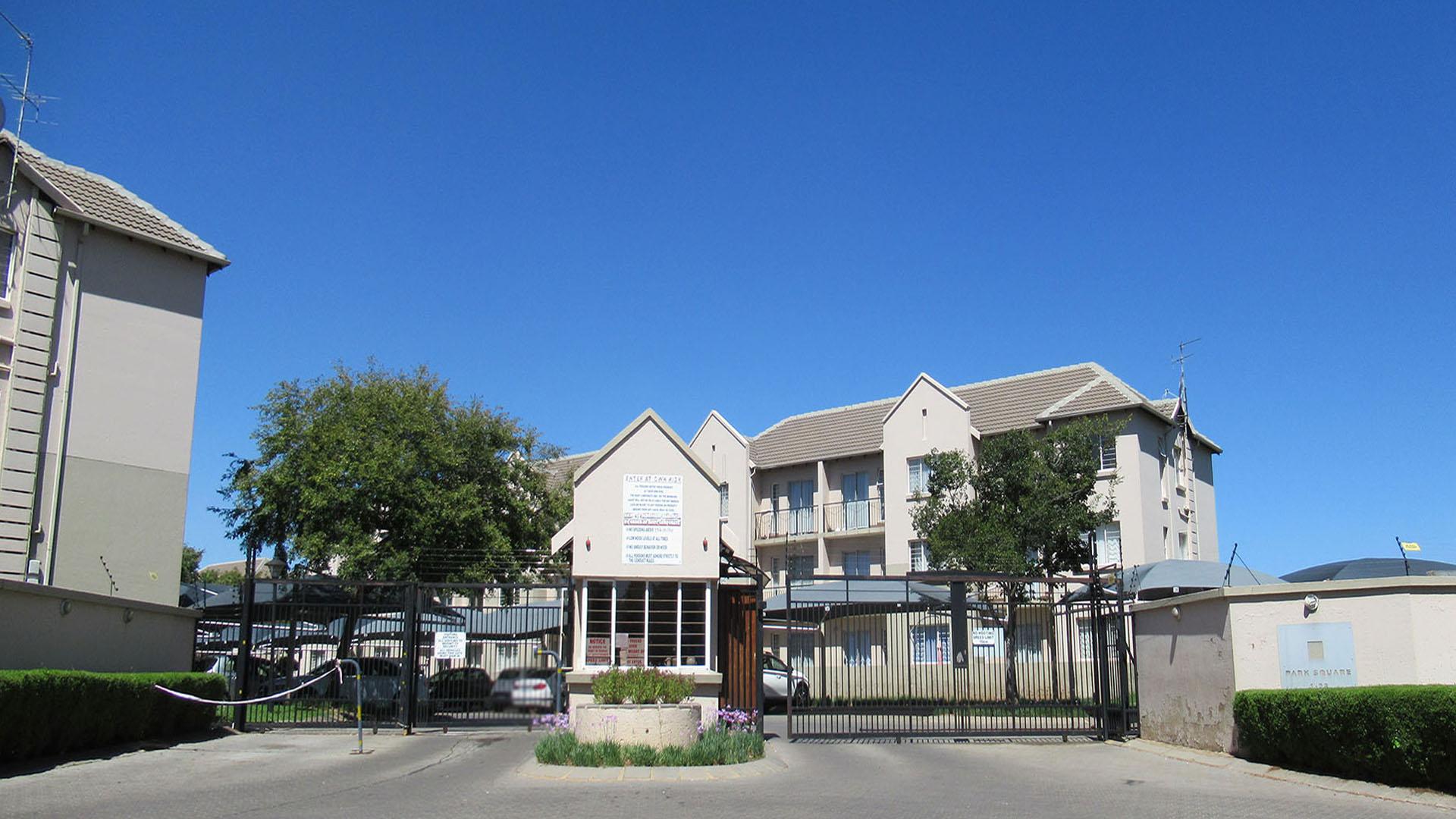 Front View of property in Klippoortje