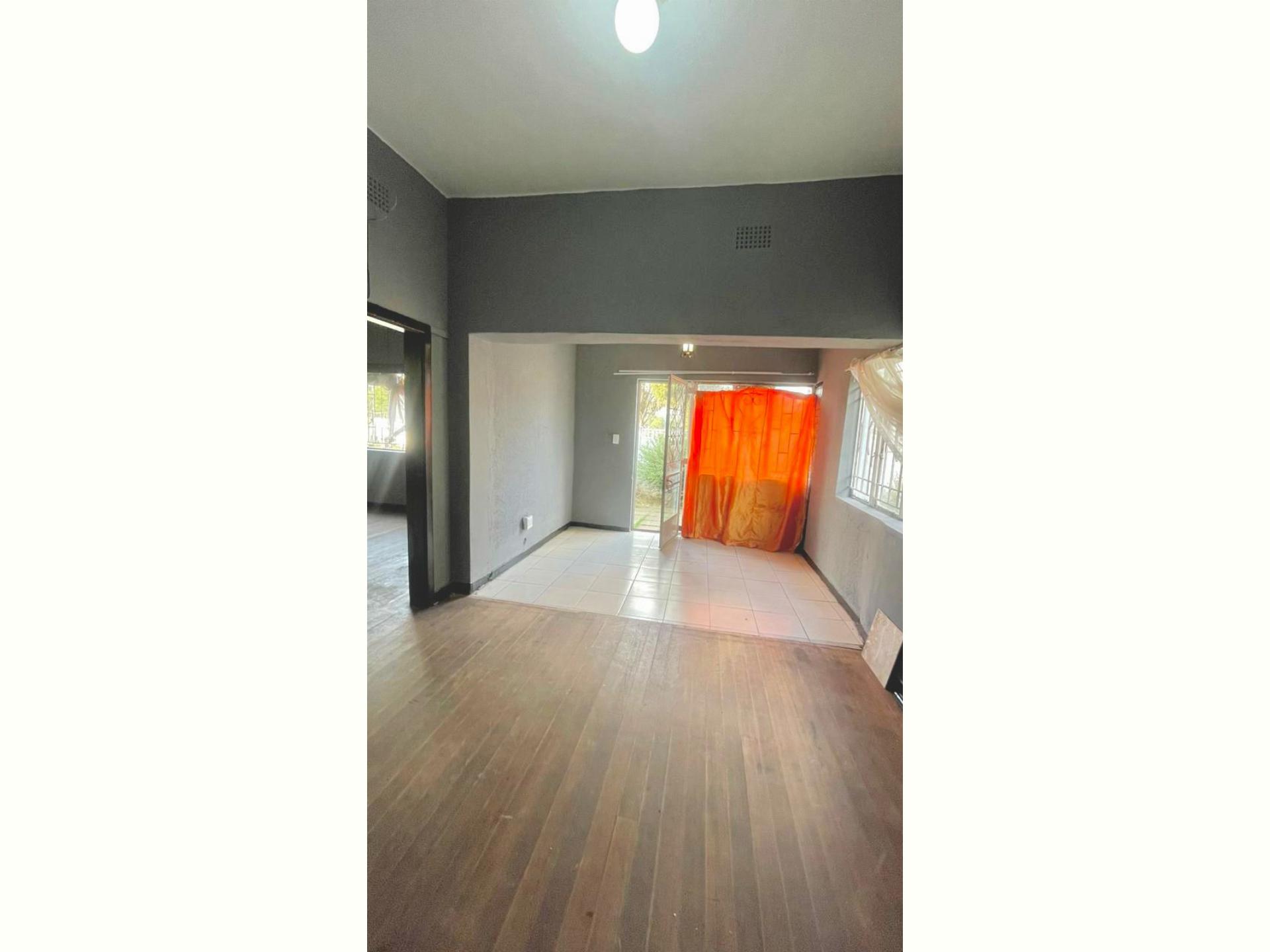  of property in Glenesk