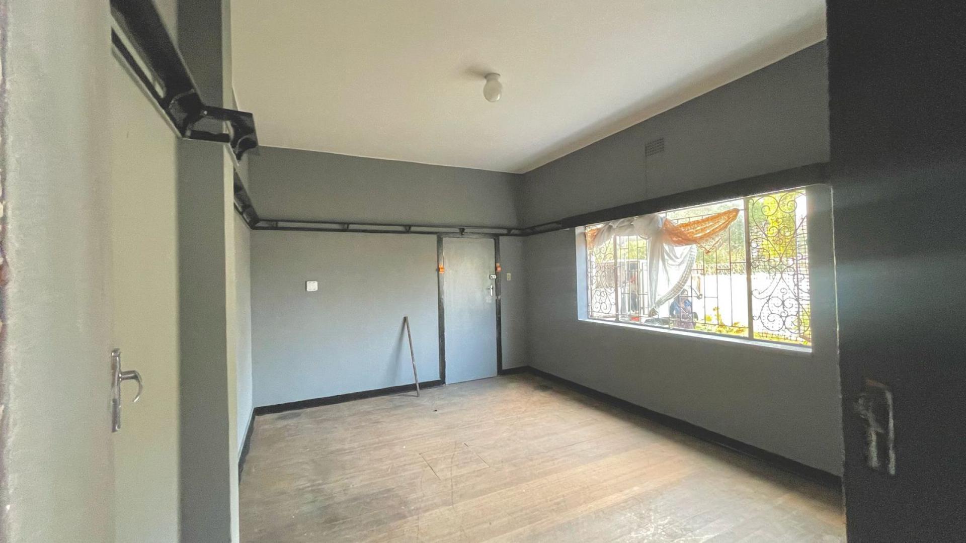  of property in Glenesk