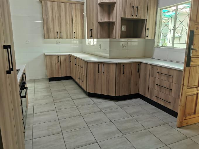 9 Bedroom Commercial for Sale For Sale in Balfour - MR707081