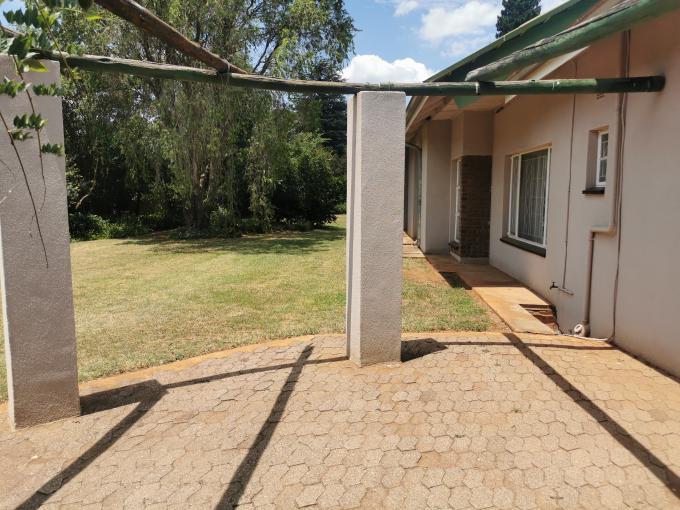 9 Bedroom Commercial for Sale For Sale in Balfour - MR707081