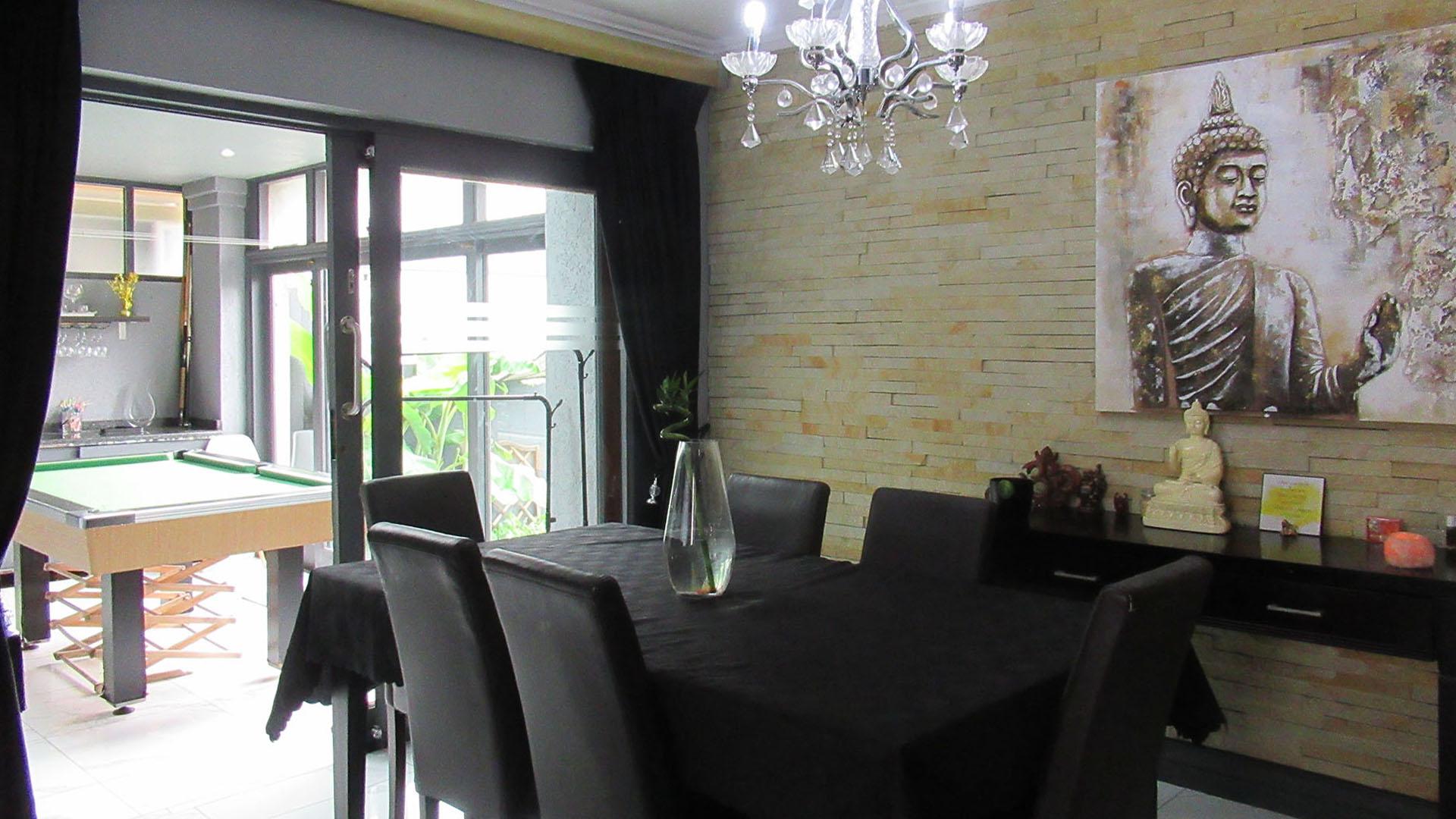 Dining Room - 14 square meters of property in Paulshof