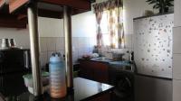 Kitchen - 11 square meters of property in Whitney Gardens