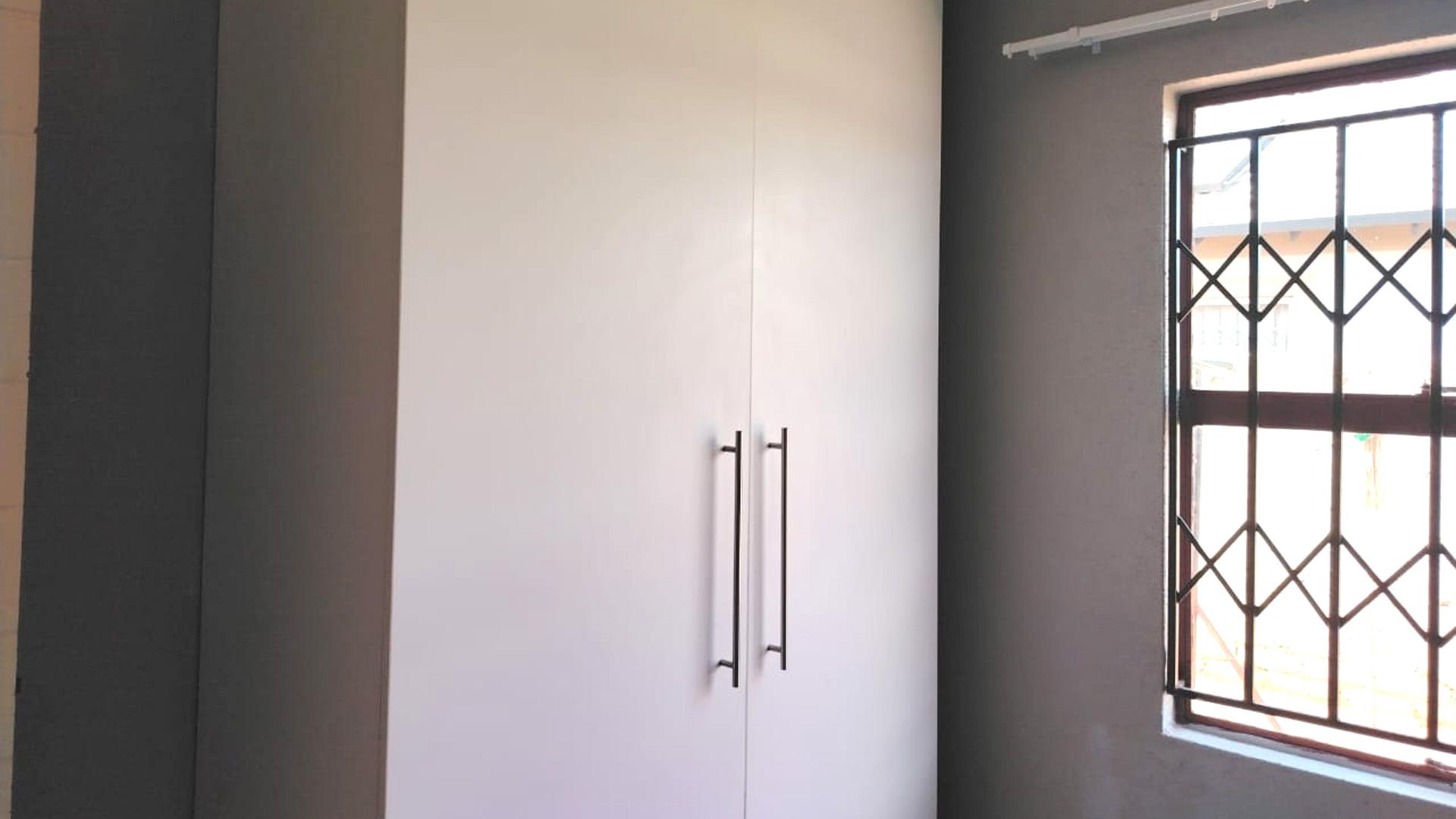 Bed Room 2 of property in Klerksoord