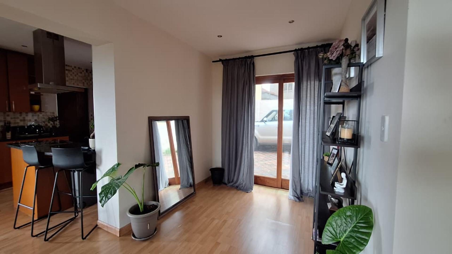 Spaces - 51 square meters of property in Allen’s Nek