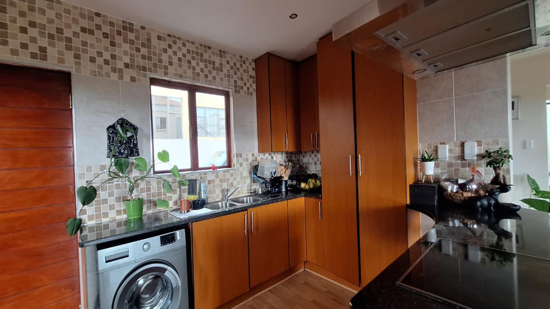 Kitchen - 12 square meters of property in Allen’s Nek